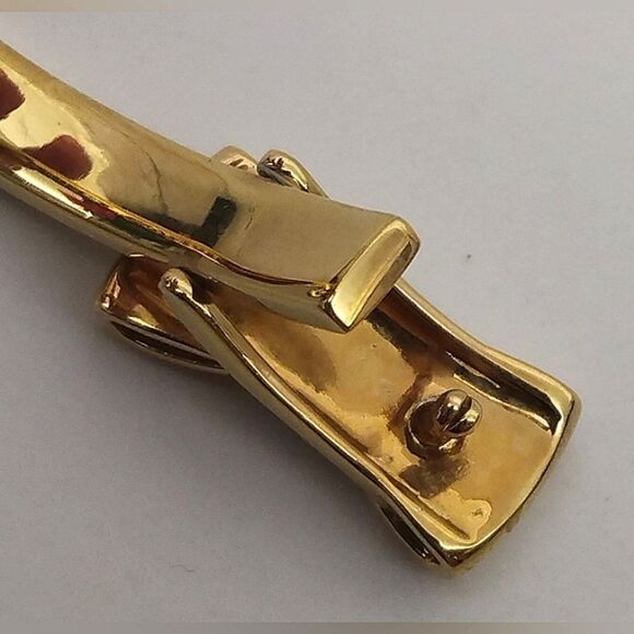 Juicy Couture Gold Tone Bow Belt Bracelet Bangle Jewelry - Picture 13 of 16